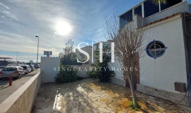Перепродажа - Casa - Orihuela Costa - Punta Prima