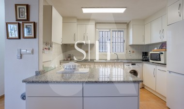 Resale - Villa - Guardamar del Segura - EL RASO