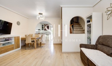 Herverkoop - Huis - Torrevieja - aguas nuevas