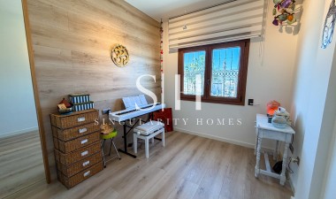 Resale - Villa - San Fulgencio - La Marina