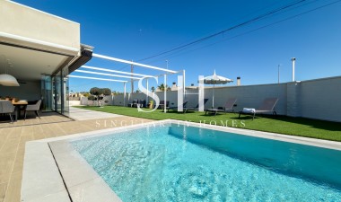 Resale - Villa - San Fulgencio - La Marina