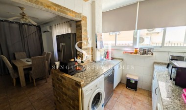 Odsprzedaż - Villa - San Miguel de Salinas