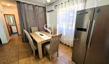 Odsprzedaż - Villa - San Miguel de Salinas