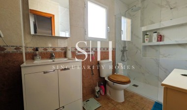 Odsprzedaż - Villa - San Miguel de Salinas