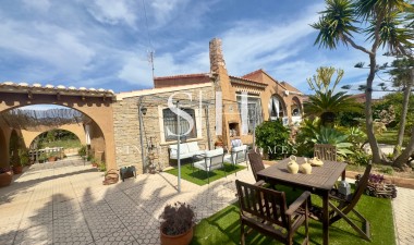 Перепродажа - Villa - Torrevieja - Aguas Nuevas