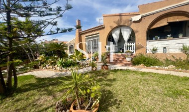 Перепродажа - Villa - Torrevieja - Aguas Nuevas