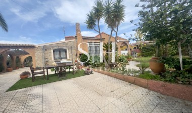 Перепродажа - Villa - Torrevieja - Aguas Nuevas