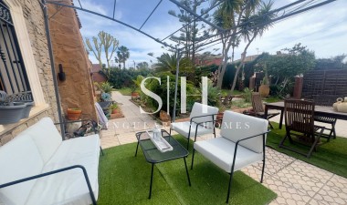 Перепродажа - Villa - Torrevieja - Aguas Nuevas