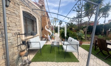 Перепродажа - Villa - Torrevieja - Aguas Nuevas