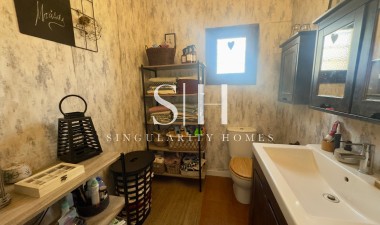 Перепродажа - Villa - Torrevieja - Aguas Nuevas