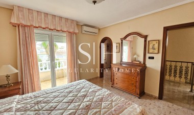 Resale - Villa - Torrevieja - El Chaparral