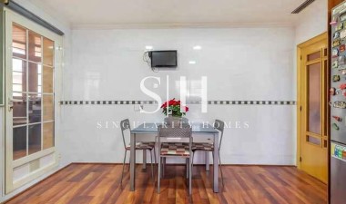 Resale - Villa - Torrevieja - aguas nuevas