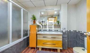 Resale - Villa - Torrevieja - aguas nuevas