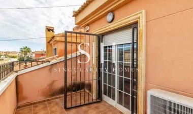 Resale - Villa - Torrevieja - aguas nuevas