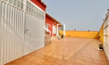 Resale - Villa - Torrevieja - Los Balcones - Los Altos del Edén