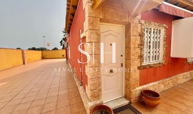 Resale - Villa - Torrevieja - Los Balcones - Los Altos del Edén