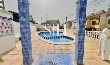 Resale - Villa - Torrevieja - Los Balcones - Los Altos del Edén