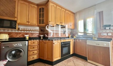 Resale - Villa - Torrevieja - Los Balcones - Los Altos del Edén