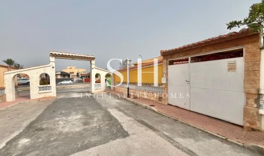 Resale - Villa - Torrevieja - Los Balcones - Los Altos del Edén