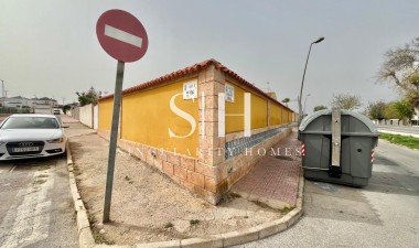 Resale - Villa - Torrevieja - Los Balcones - Los Altos del Edén