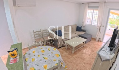 Odsprzedaż - Bungalow - Torrevieja - El Limonar