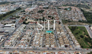 Odsprzedaż - Bungalow - Torrevieja - El Limonar