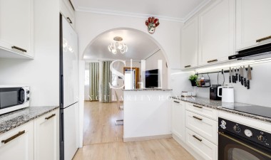 Resale - House - Torrevieja - aguas nuevas