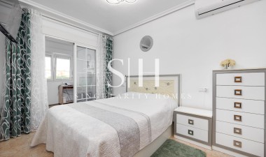 Resale - House - Torrevieja - aguas nuevas