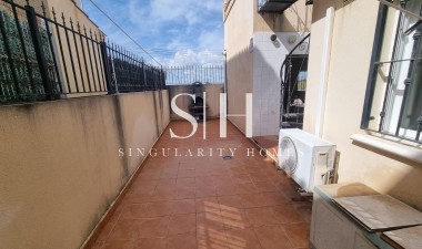 Resale - Villa - Guardamar del Segura - Urbanizaciones