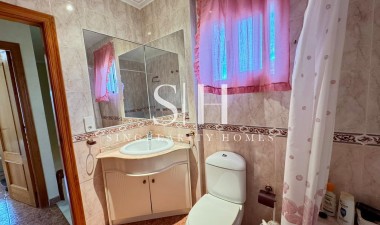 Resale - Villa - Torrevieja - Costa Blanca