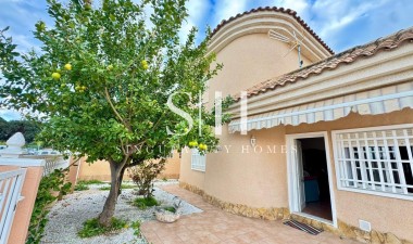 Resale - Villa - Torrevieja - Costa Blanca