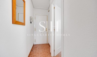 Resale - Apartment / flat - Torrevieja - Centro