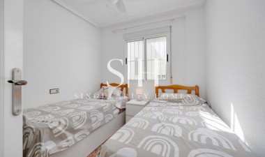 Resale - Apartment / flat - Torrevieja - Centro