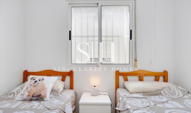 Resale - Apartment / flat - Torrevieja - Centro