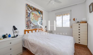 Resale - Apartment / flat - Torrevieja - Centro