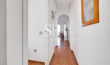 Resale - Apartment / flat - Torrevieja - Centro