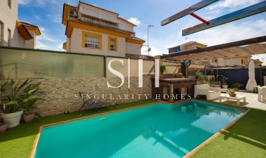 Resale - Villa - Los Montesinos - La Herrada
