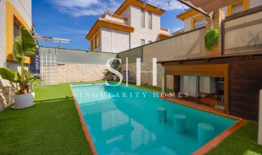 Resale - Villa - Los Montesinos - La Herrada