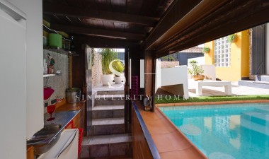 Resale - Villa - Los Montesinos - La Herrada