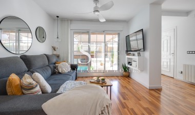 Resale - Villa - Los Montesinos - La Herrada