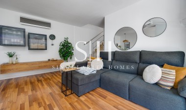 Resale - Villa - Los Montesinos - La Herrada