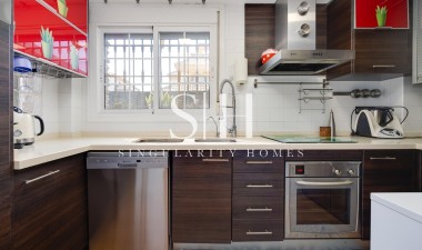 Resale - Villa - Los Montesinos - La Herrada