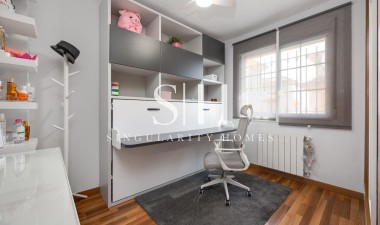 Resale - Villa - Los Montesinos - La Herrada