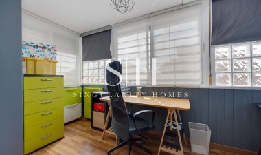 Resale - Villa - Los Montesinos - La Herrada