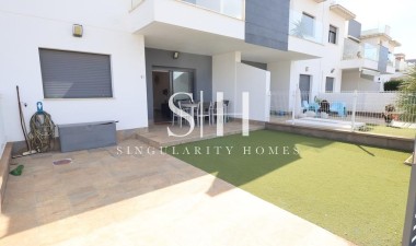 Resale - Bungalow - Pilar de la Horadada - Costa Blanca