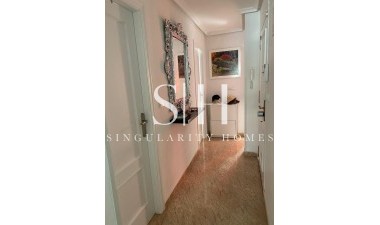 Resale - Apartment / flat - Torrevieja - Estacion De Autobuses