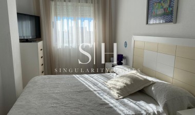 Resale - Apartment / flat - Torrevieja - Estacion De Autobuses