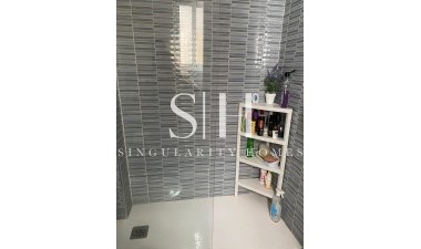 Resale - Apartment / flat - Torrevieja - Estacion De Autobuses