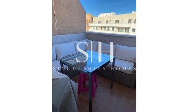 Resale - Apartment / flat - Torrevieja - Estacion De Autobuses