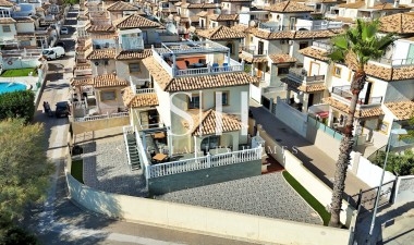 Resale - Villa - Orihuela Costa - Playa Flamenca